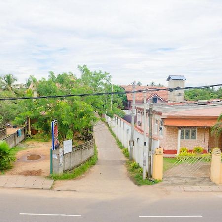 Zendara Hotel Negombo Buitenkant foto