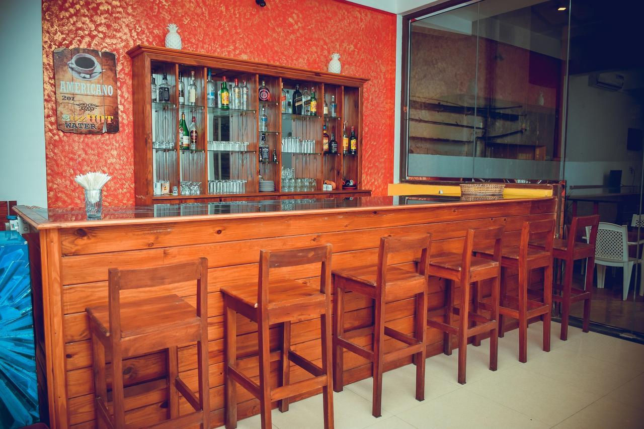 Zendara Hotel Negombo Buitenkant foto