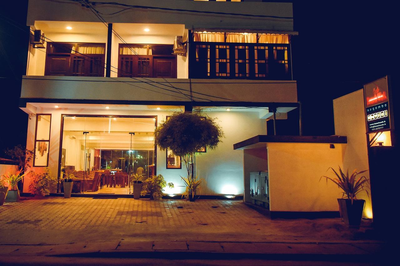 Zendara Hotel Negombo Buitenkant foto