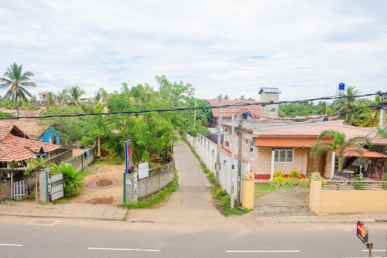 Zendara Hotel Negombo Buitenkant foto